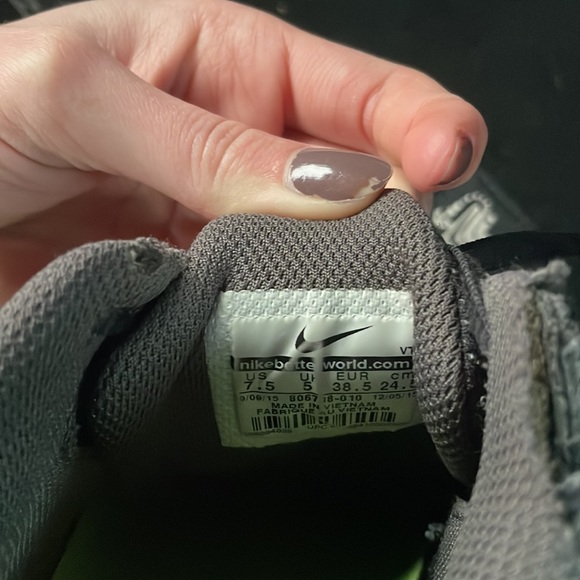 Nike air max womens running shoes size 7.5 - Picture 6 of 8